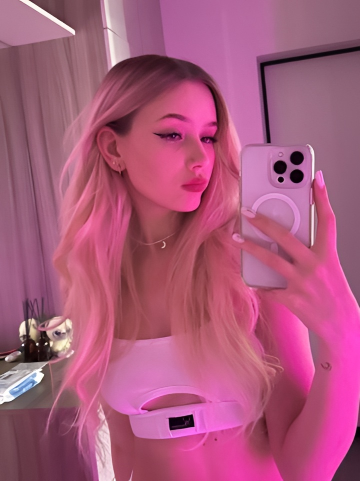 Лолита привлекательная девушка из Палласовка цена от 2000 руб