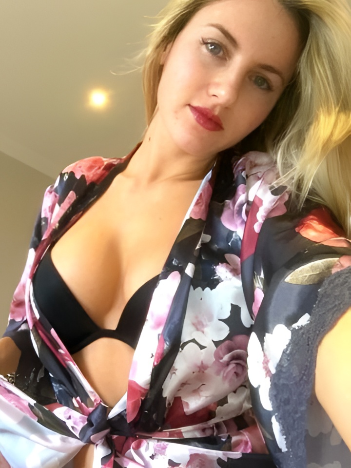 Вероника привлекательная девушка из Палласовка цена от 4000 руб