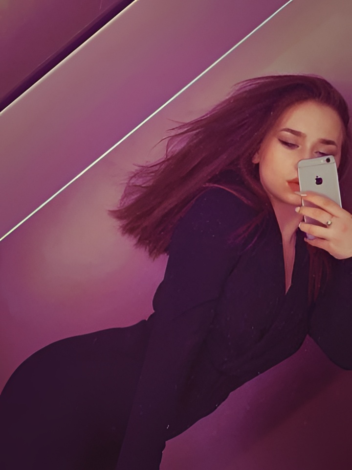 Яна привлекательная девушка из Палласовка цена от 5000 руб