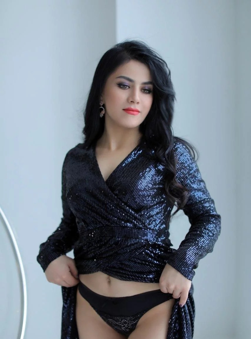 Лена привлекательная девушка из Палласовка цена от 3500 руб