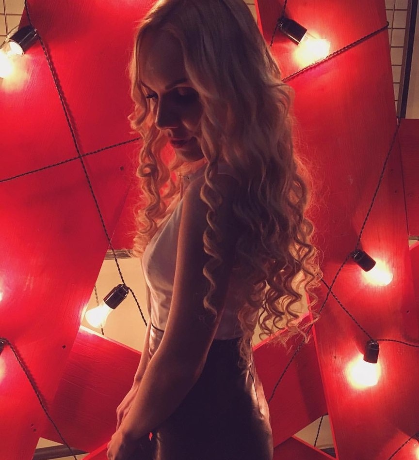 Варвара привлекательная девушка из Палласовка цена от 3000 руб