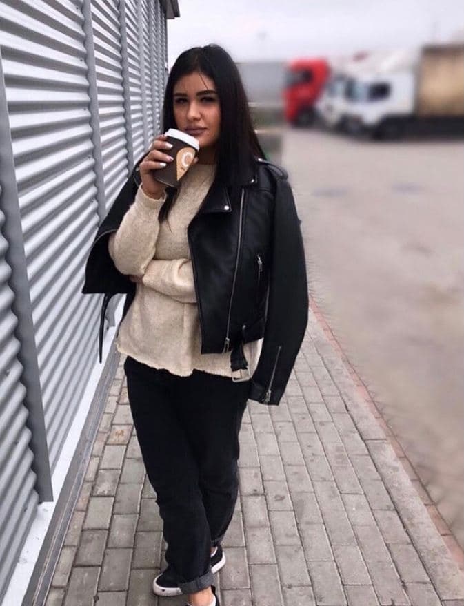 🎥 Алина привлекательная девушка из Палласовка цена от 5000 руб